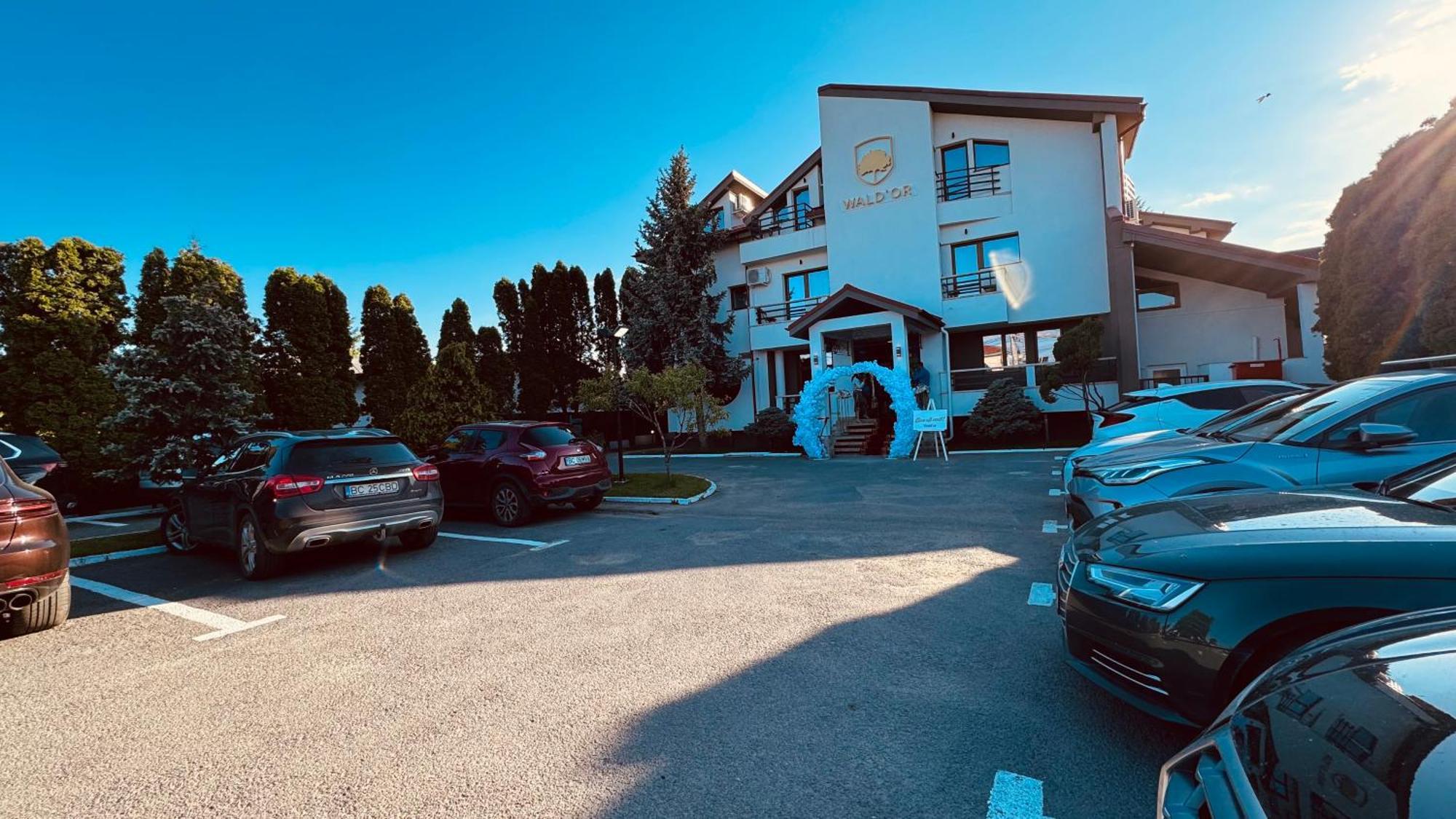 Pensiunea Waldor Bacău Dış mekan fotoğraf